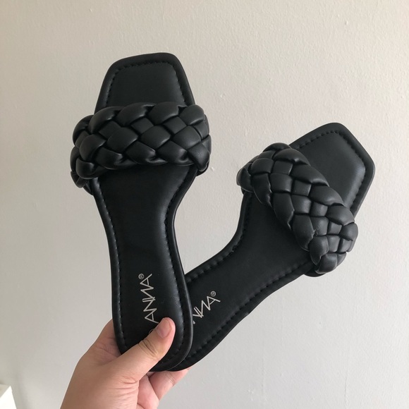 Black Braised Strap Leather Slide Sandals - Picture 9 of 10